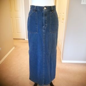 ❤️ Levi's Floor Length Jean Skirt - Sz Small
